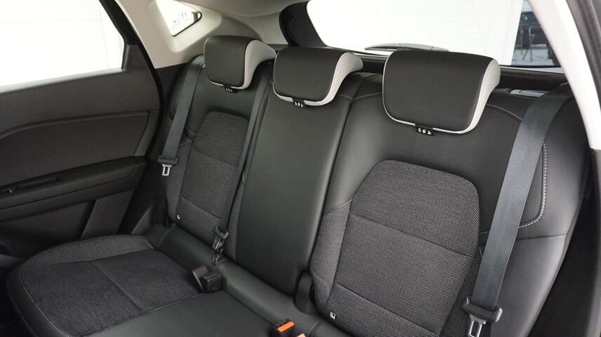 Inside Captur  Negro