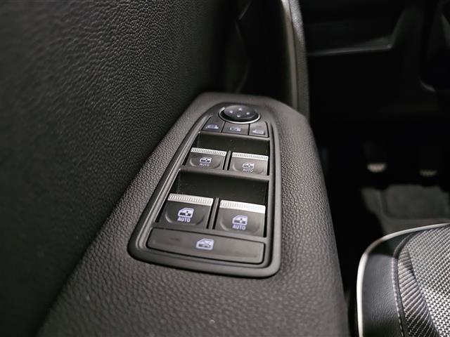 RENAULT Captur 02416181_VO38013170