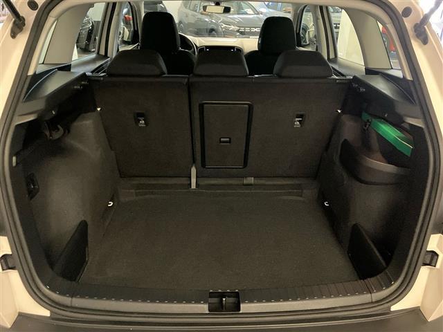 SKODA Karoq 2017 00985080_VO38023207