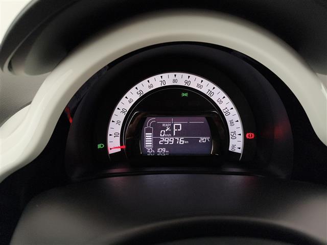 RENAULT Twingo 00189536_VO38023507
