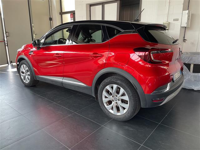 RENAULT Captur 00419485_VO38023217