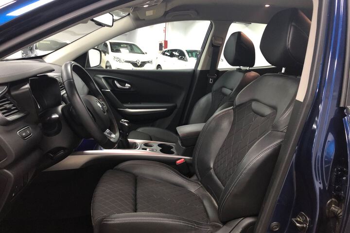Inside Kadjar Diesel  Azul Cosmos