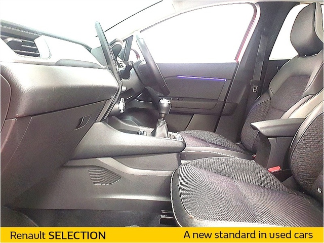Exterior Captur  Red