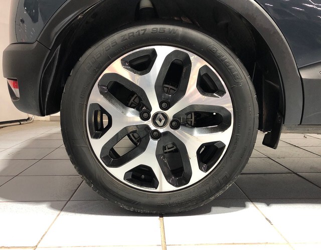 Outside Captur  Azul