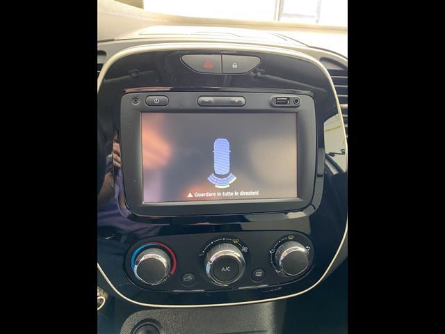 RENAULT Captur I 2017 03205088_VO38043894