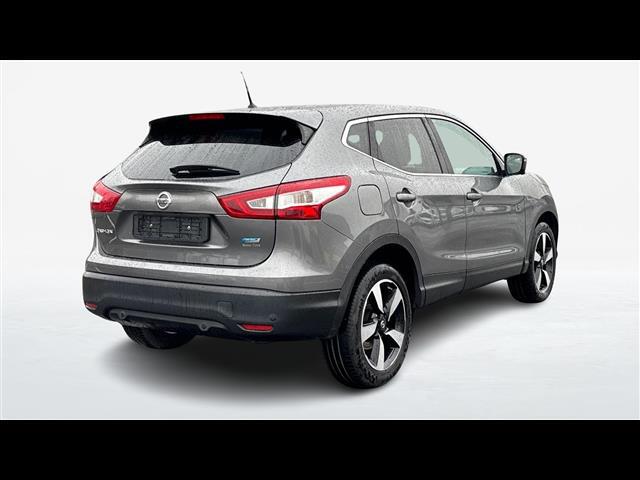 NISSAN Qashqai 01099795_VO38013498