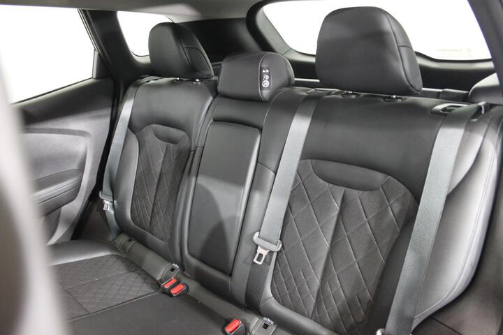 Inside Kadjar  Gris Highland