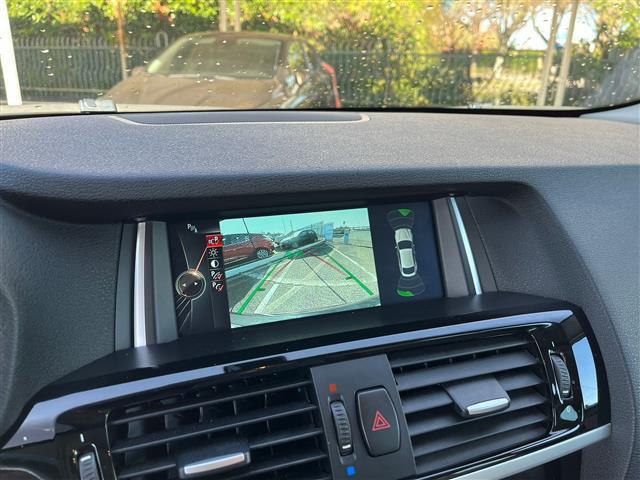 BMW X4 F26 02640639_VO38043366