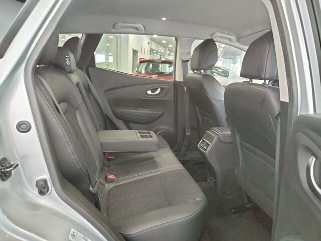 Inside Kadjar  gris highland