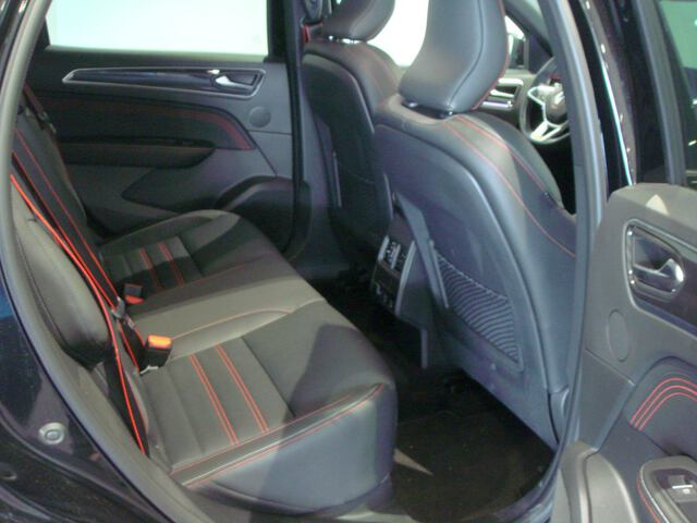 Inside  Arkana  negro sport