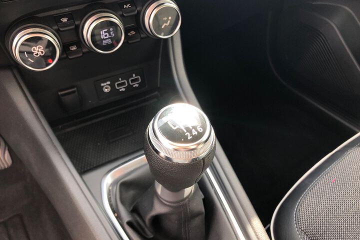Inside Captur  Gris Highland con te