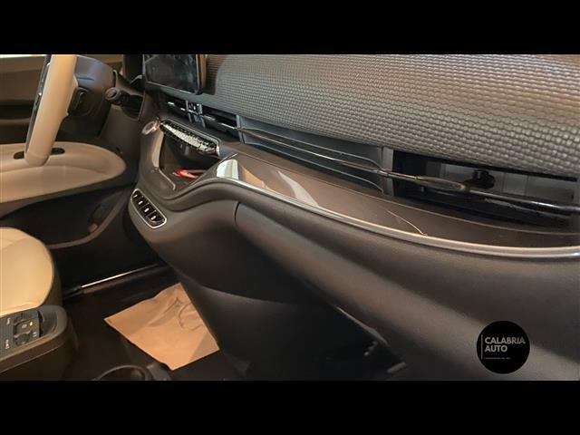 FIAT 500e 00006544_VO38033579