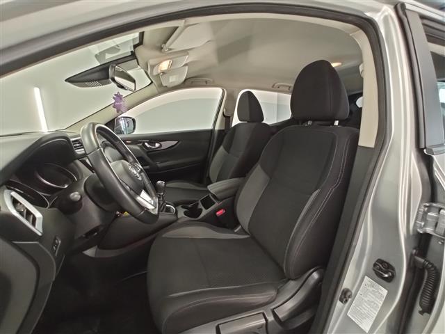 NISSAN Qashqai 06076960_VO38053400
