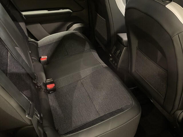 Inside Captur Híbrido  Blanco Nacarado con 