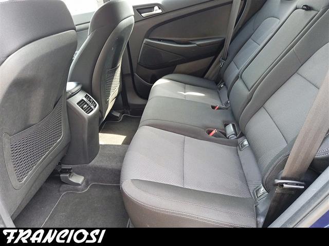 HYUNDAI Tucson II 2018 00023501_VO38013018