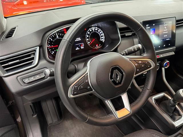 RENAULT Clio 00012956_VO38023184