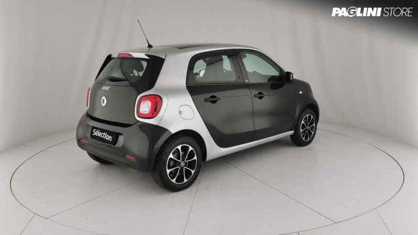 SMART Forfour 00677229_VO38023454