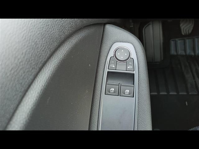 RENAULT Clio V 2019 00024178_VO38013404