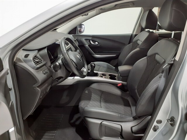 Inside Kadjar  Gris Highland