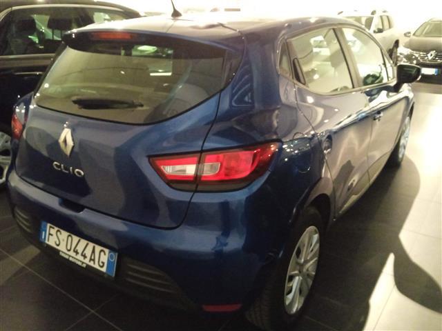 RENAULT Clio 00014420_VO38043670