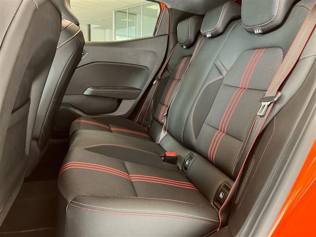 RENAULT Clio V 2019 00985465_VO38023207