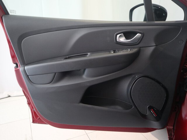 Inside Clio  Rojo Deseo