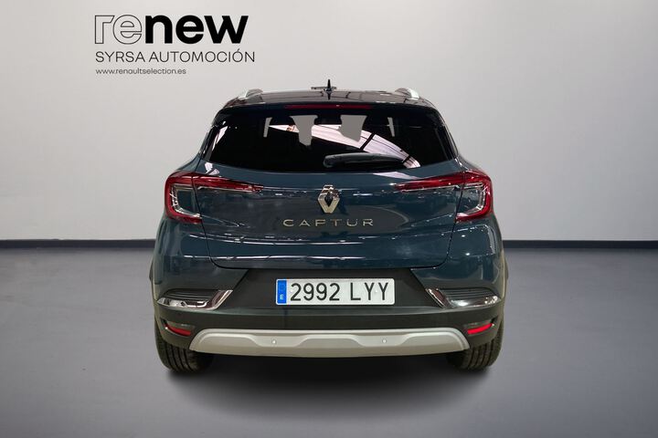 Outside Captur  Azul Rayo con techo 