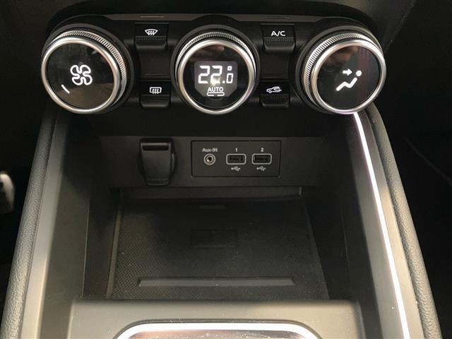 RENAULT Clio V 2019 00985465_VO38023207