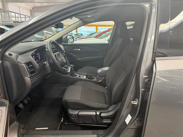 NISSAN Qashqai 00016139_VO38023184