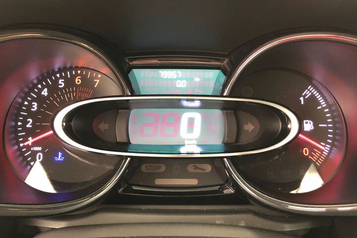 Inside Clio  Blanco