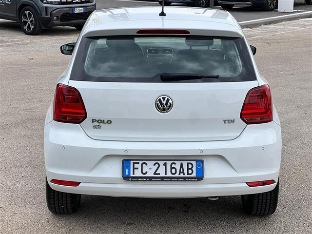 VOLKSWAGEN Polo V 2014 01247709_VO38013065