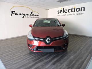 RENAULT Clio 02384475_VO38043894