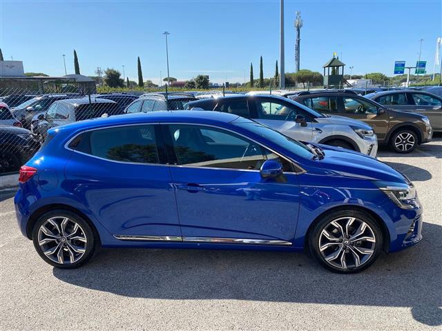 RENAULT Clio 02640343_VO38043366