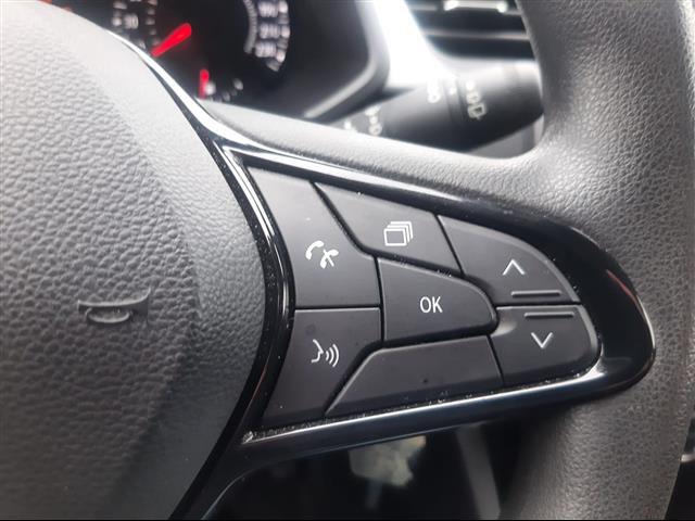 RENAULT Captur 00012948_VO38023184