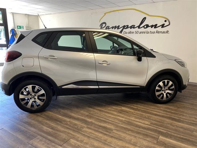 RENAULT Captur I 2017 03205088_VO38043894