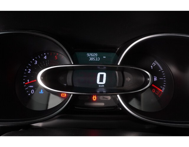 Inside Clio Sport Tourer Diesel  GRIS