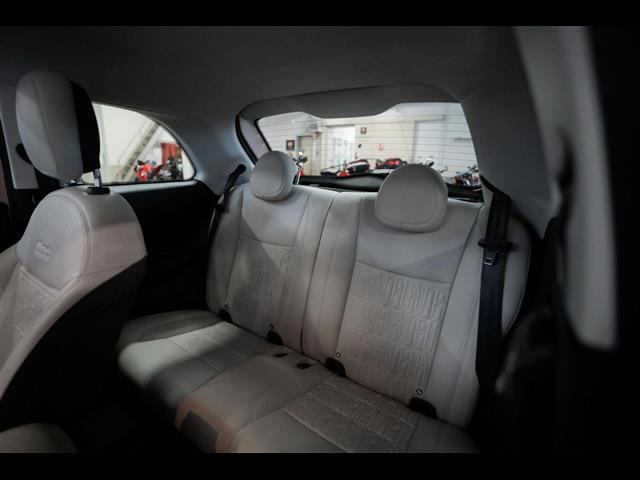 FIAT 500e 40002059_VO38053400