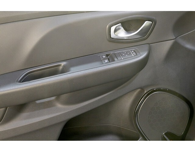 Inside Clio  Blanco