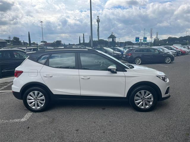 SEAT Arona 2017 02641207_VO38043366
