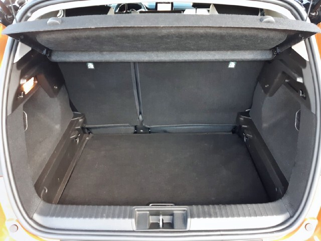 Inside Captur  Naranja Atakama con 