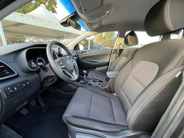 HYUNDAI Tucson II 2018 02640604_VO38043366