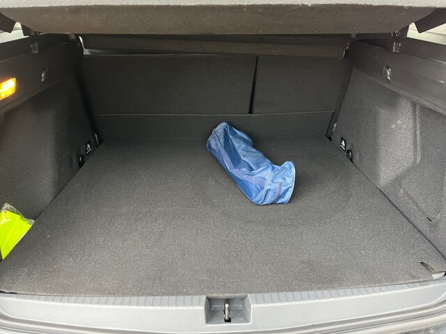 Inside Duster  GRIS