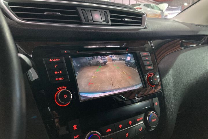 Inside Qashqai Diesel  Gris