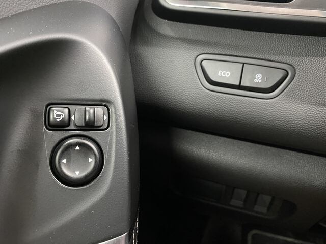Inside Kadjar Diesel  Rojo