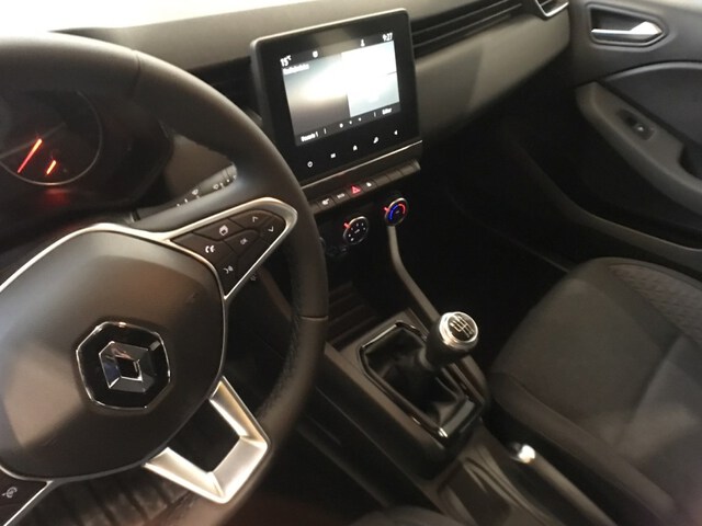 Inside Clio  Gris Titanium