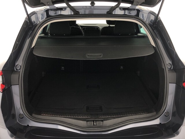 Outside Mégane Sport Tourer  Gris Titanium