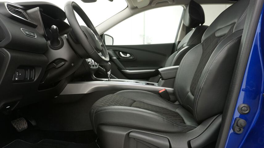 Inside Kadjar  Azul