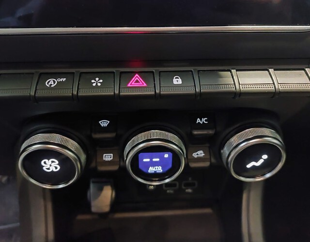 Inside Captur  Blanco Nacarado con 
