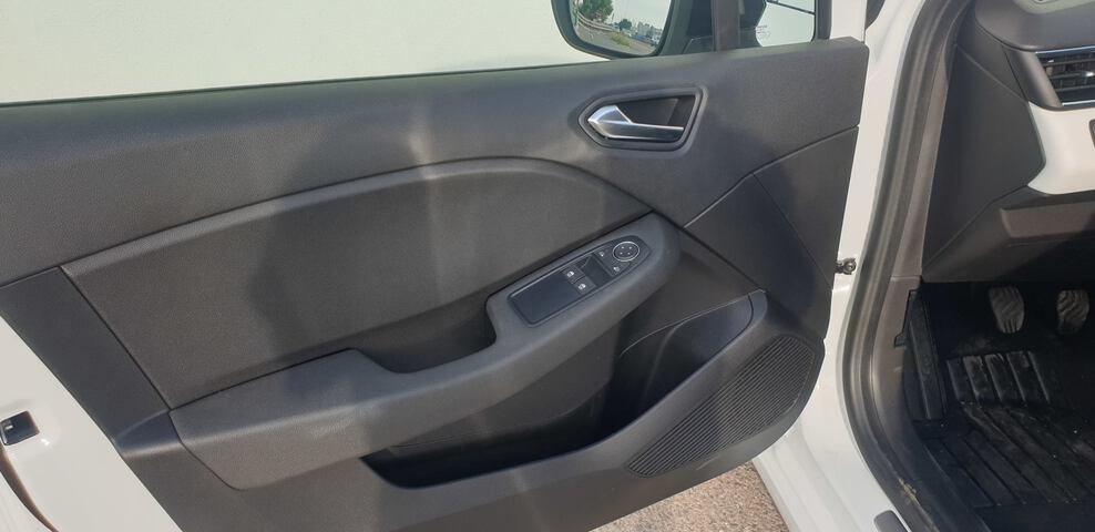 Inside Clio  Blanco