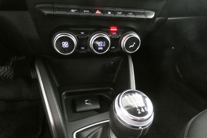 Inside Duster Diesel  Blanco Glaciar